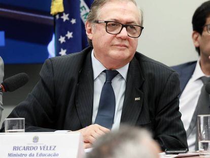 O ministro Ricardo Vélez durante audiência na Câmara.