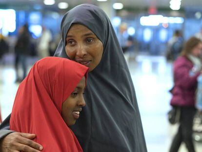 Duas somalis no aeroporto de Nova York, na semana passada.