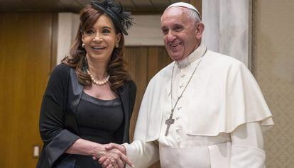 A presidenta argentina visita o Papa no Vaticano.