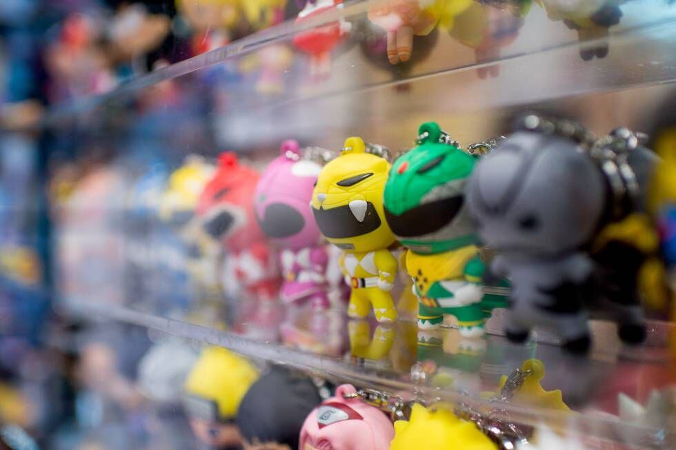 Os lucros com a venda de brinquedos e ‘merchandising’ dos Power Rangers são estimados, atualmente, em 6 bilhões de dólares. 