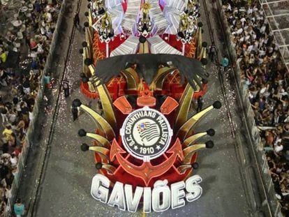 Desfile da Gaviões da Fiel em 2016.