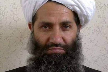 Haibatullah Akhundzada, líder da milícia Talibã, em uma foto divulgada em 2016.