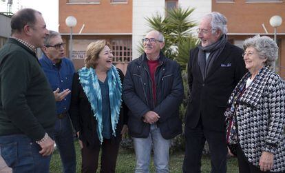 Membros da associação Abante Jubilar Sevilla planejam um projeto de ‘cohousing’.