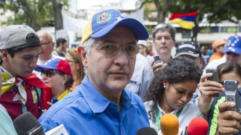 Antonio Ledezma, prefeito de Caracas, em uma manifestação em 2014.