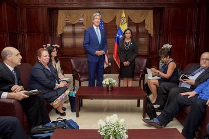 Kerry e Rodríguez acordaram em Santo Domingo a reabertura do diálogo bilateral.