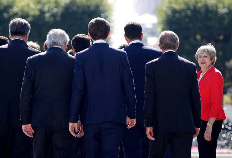 Theresa May chega nesta quinta-feira à cúpula europeia de Salzburgo (Áustria).