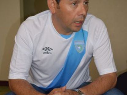 Jimmy Morais, com camiseta da seleção guatemalteca.