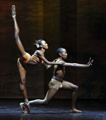 Os bailarinos Claudia Monja e Keke Chele.