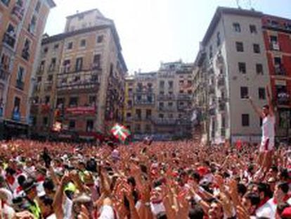 Vídeo | O tiro inicial das Festas de São Firmino 2015 em 360°