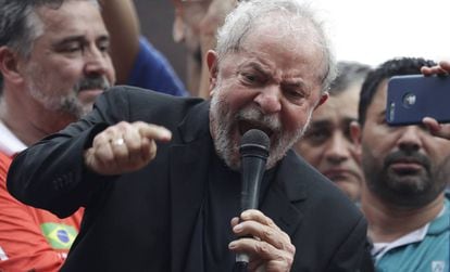 Lula discursa em São Bernardo do Campo. 