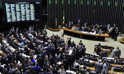 Deputados em votação nesta terça-feira.