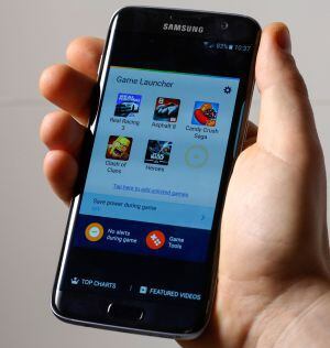 O Galaxy S7 Edge com seu novo software de jogos.