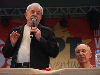 Lula e Falcão em encontro do PT, em novembro passado.