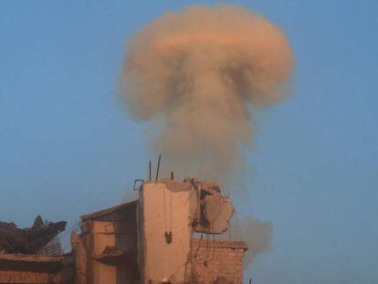 Bombardeio do regime sírio sobre um bairro rebelde de Aleppo.