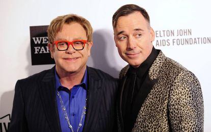 Elton John e o marido David Furnish.