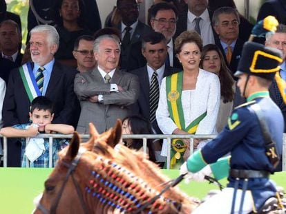 Temer ao lado de Rousseff no desfile de 7 de setembro.