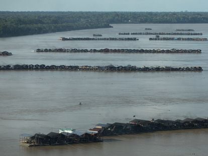 Amazonia: Balsas de la minería ilegal en el río Madeira