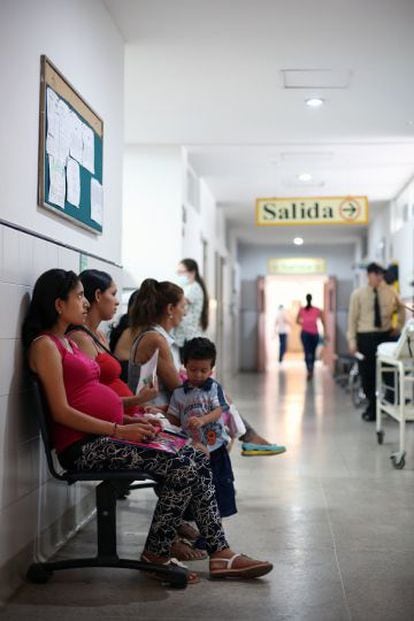 Mulheres grávidas no hospital Juan Atalaya, em Cúcuta, Colômbia.