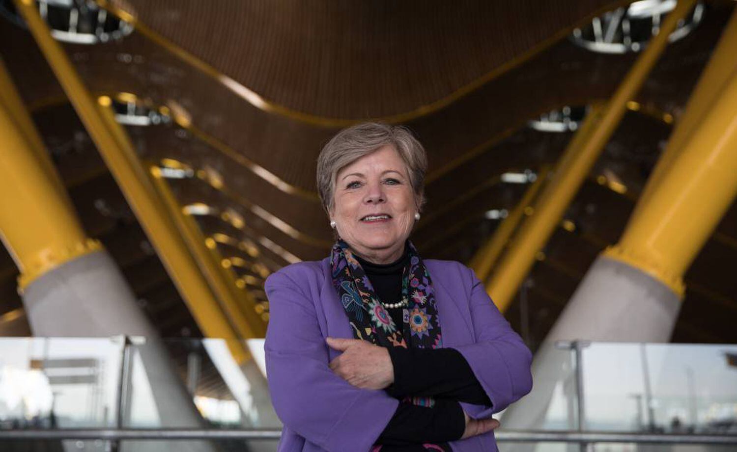 Alicia Bárcena, chefe da CEPAL, no aeroporto de Barajas, em Madri.
