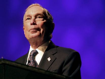Michael Bloomberg, ex-prefeito de Nova York, durante um pronunciamento.