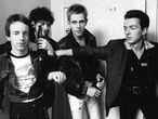 De derecha a izquierda, Nicky Headon (batería), Mick Jones (guitarra), Paul Simonon (bajo) y el líder de la banda, Joe Strummer (guitarra y voz). The Clash en Nueva York en 1978.