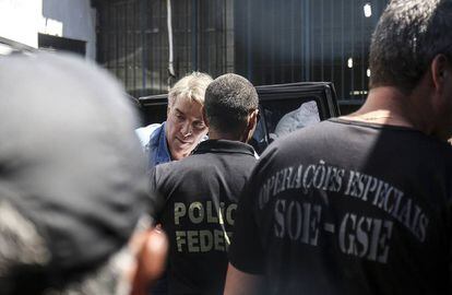 O empresário Eike Batista chega a presídio no Rio.