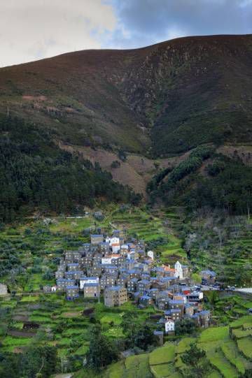 A aldeia de xisto de Piódão, na Serra da Estrela (Portugal).