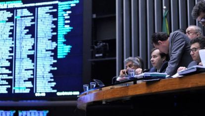 Sessão da Câmara que aprovou em primeiro turno a PEC 241.