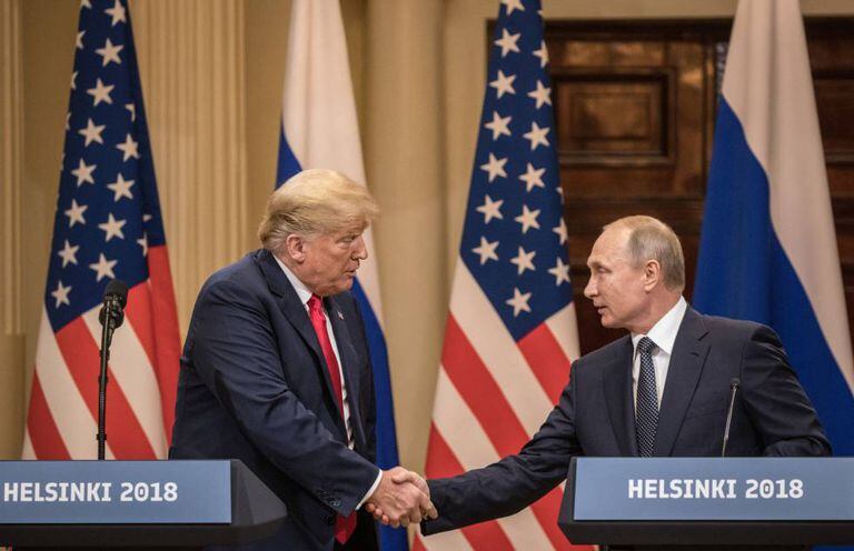 O presidente dos Estados Unidos, Donald Trump, e seu homólogo russo, Vladimir Putin, após a reunião em Helsinque.