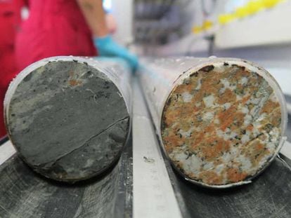 O cilindro de sedimentos foi extraído de aproximadamente 1.300 metros sob o leito marinho e estudado por segmentos.