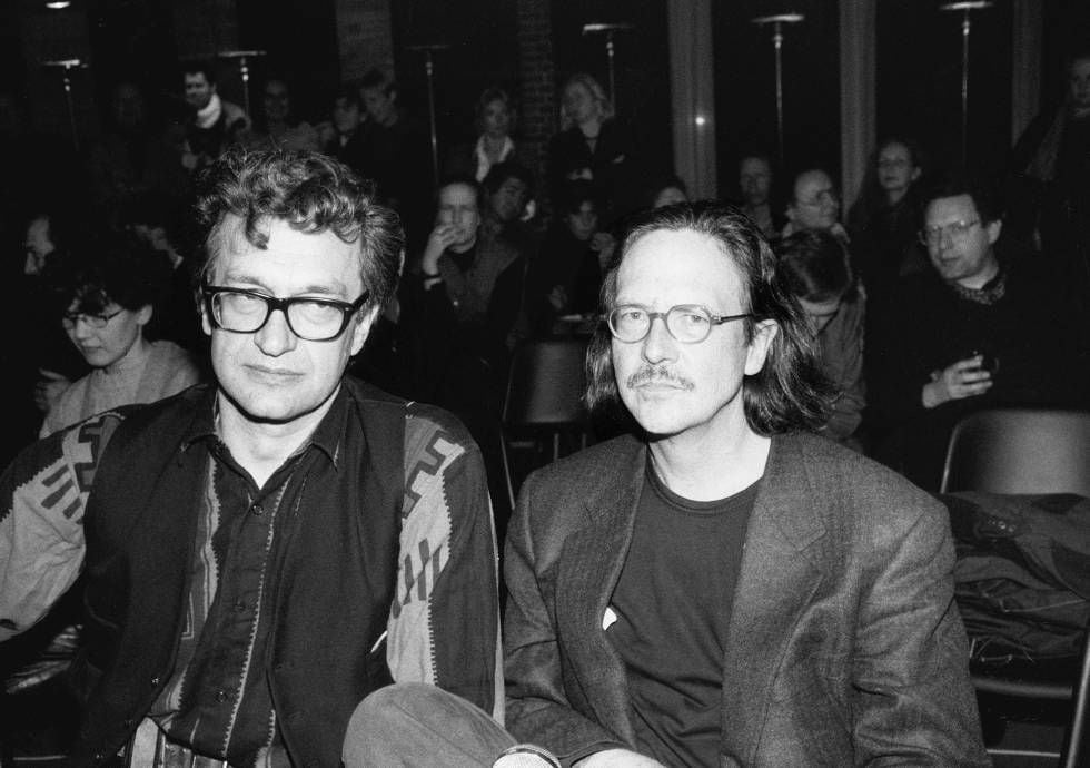 Wenders (esquerda) e Peter Handke, em Berlim (1994)