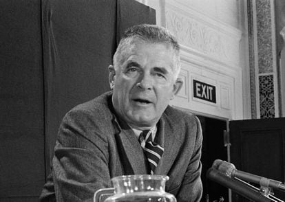 Archibald Cox, em 1973. Naquele ano, foi demitido por Nixon como promotor especial do caso Watergate.