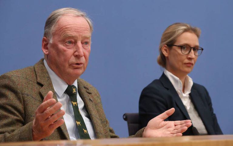 Os colíderes de AfD, Alexander Gauland e Alice Weidel, nesta segunda-feira.