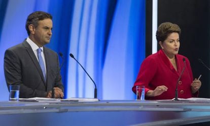 A&eacute;cio e Dilma no debate de domingo.