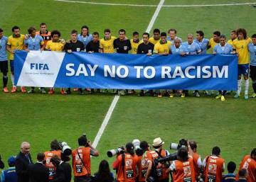 Campanha da FIFA contra o racismo na Copa das Confederações 2013.