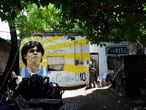 Fachada de la casa donde nació Maradona, en Villa Fiorito. El mural fue pintado el día de su muerte.