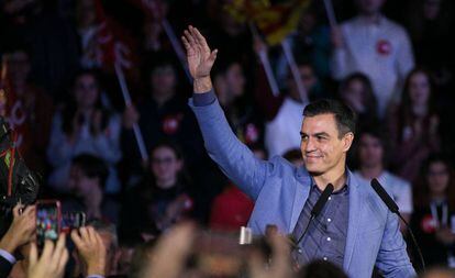 O candidato Pedro Sánchez, durante o último ato de campanha do PSOE, em Barcelona