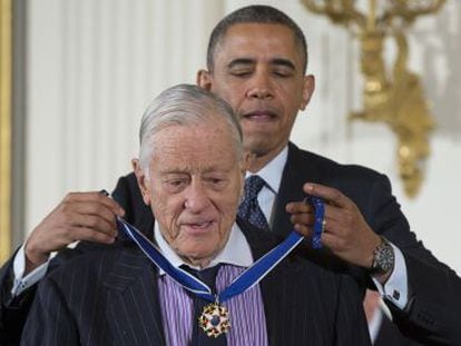 Ben Bradlee recebe a Medalha Presidencial da Liberdade, em 2013.