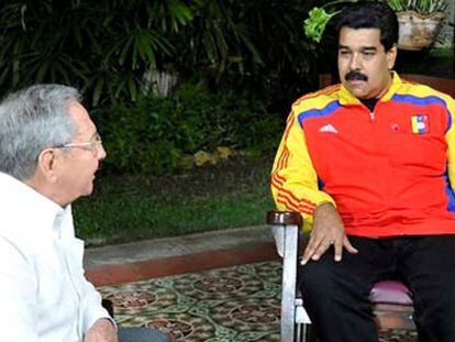Raúl Castro e Maduro em uma fotografia divulgada pelo Governo de Cuba
