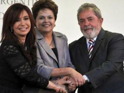 Cristina Kirchner, Dilma Rousseff e Lula. 