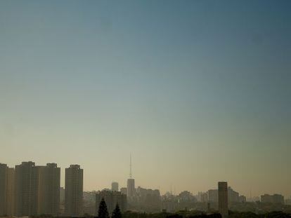 Vista de pr&eacute;dios em S&atilde;o Paulo.