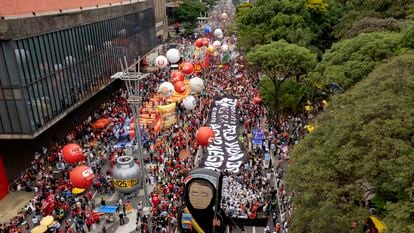 Imagens da avenida Paulista neste sábado, 2 de outubro.