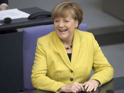 Merkel durante a sessão do Parlamento alemão.