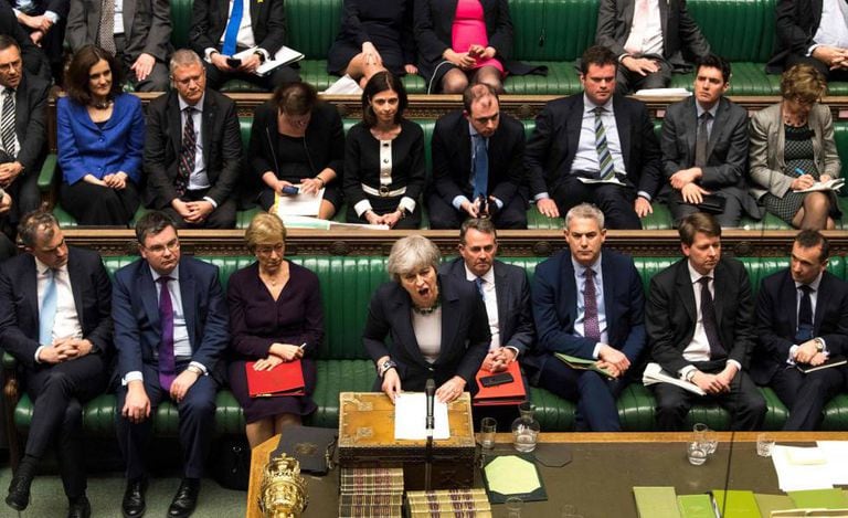 Theresa May se dirige nesta quarta-feira à Câmara dos Comuns.