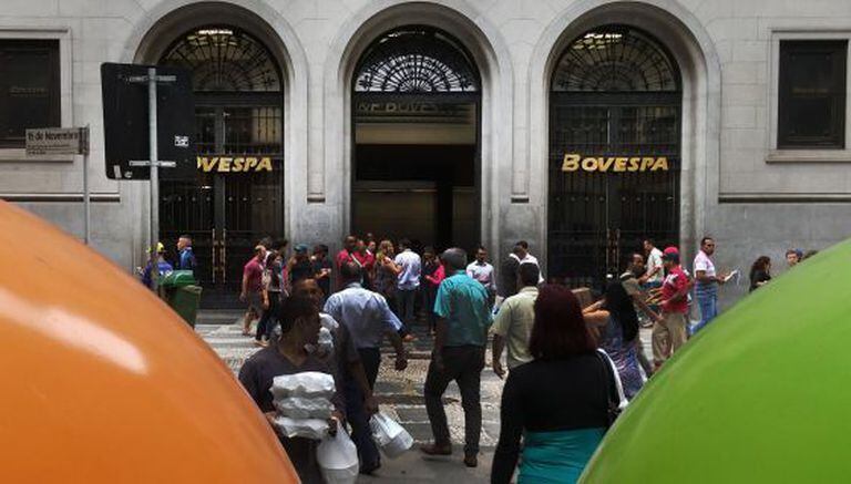 Fachada da Bovespa, em São Paulo.