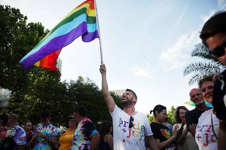 Marcha em Orlando, domingo, em homenagem às vítimas Spencer Platt.
