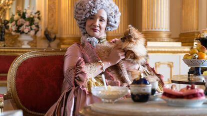 A atriz Golda Rosheuvel interpreta a rainha Charlotte da Inglaterra na série ‘Bridgerton’. Em vídeo, trailer da atração.