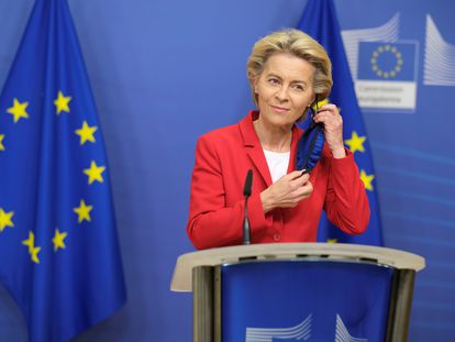 A presidenta da Comissão Europeia, Ursula von der Leyen, durante seu pronunciamento em Bruxelas.