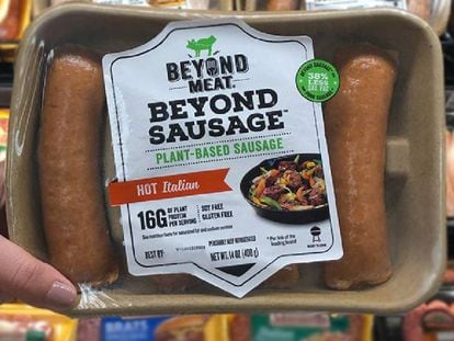 Pacote de salsichas vegetais da Beyond Meat