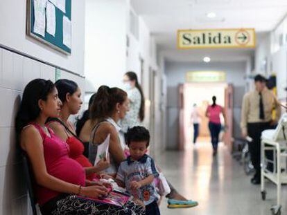 Mulheres grávidas no hospital Juan Atalaya, em Cúcuta, Colômbia.